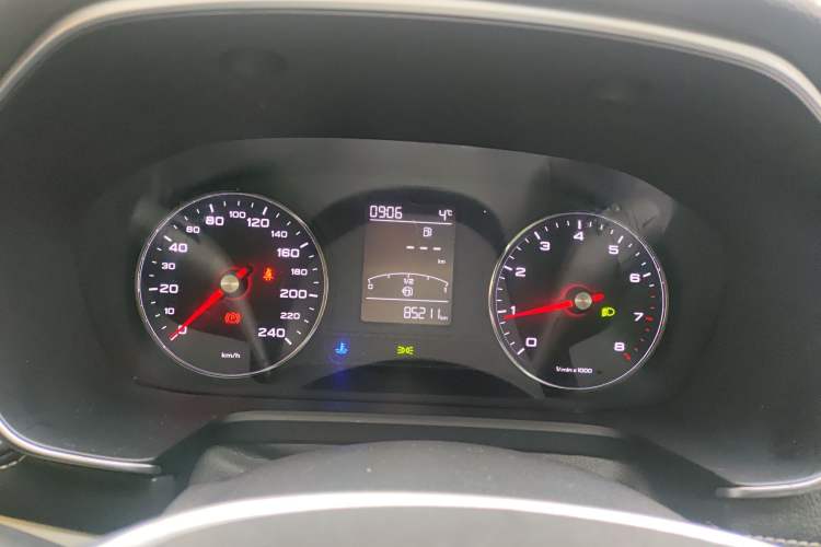 Used Roewe RX5 2018 20T Two-Wheel Drive Manual Internet Smart Edition Instrument Cluster