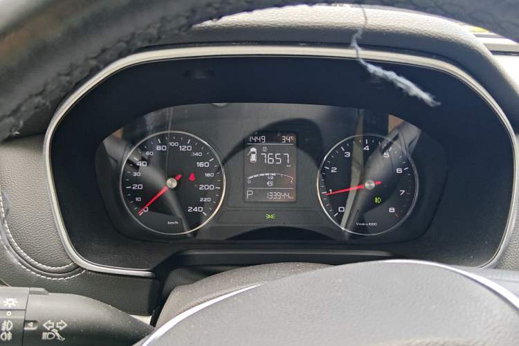 Used Roewe RX5 2018 20T Two-Wheel Drive Automatic Internet Smart Edition Instrument Cluster