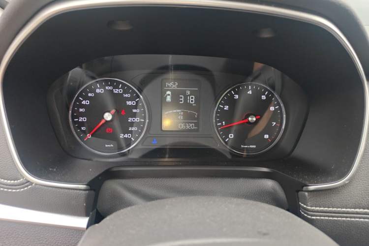 Used Roewe RX5 2018 20T Two-Wheel Drive Automatic Flagship Edition Instrument Cluster