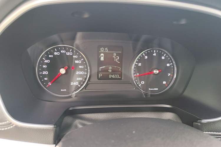 Used Roewe RX5 2018 20T Two-Wheel Drive Automatic Flagship Edition Instrument Cluster