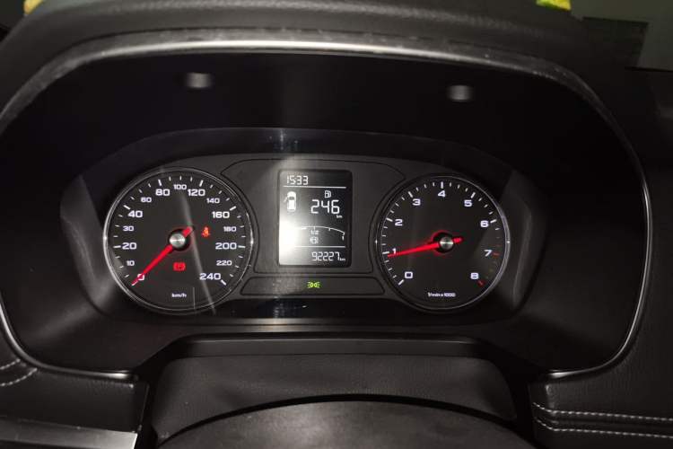 Used Roewe RX5 2018 20T Two-Wheel Drive Manual Flagship Edition Instrument Cluster