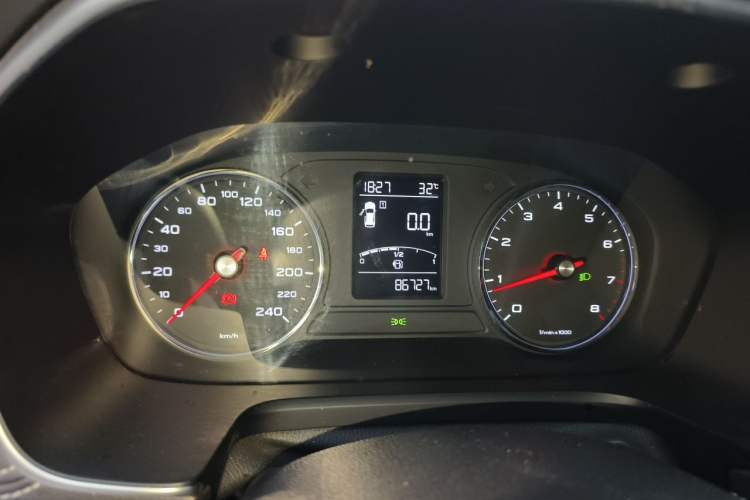 Used Roewe RX5 2018 20T Two-Wheel Drive Manual Internet Elite Edition Instrument Cluster