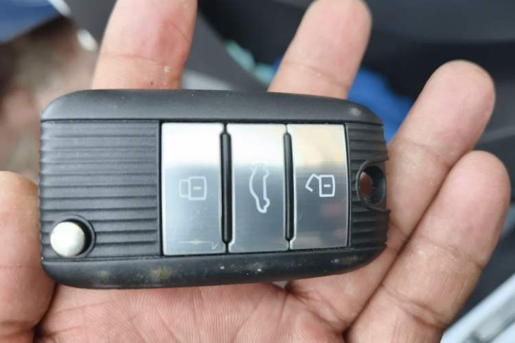 Used Roewe RX5 2018 20T Two-Wheel Drive Automatic Luxury Edition Interior 1