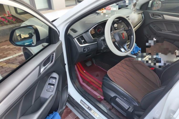 Used Roewe RX5 2018 20T Two-Wheel Drive Automatic Luxury Edition Interior 3