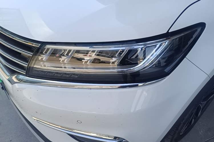 Used Roewe RX5 2018 20T Two-Wheel Drive Automatic Internet Smart Luxury Edition Left Front Headlight