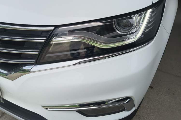 Used Roewe RX5 2018 20T Two-Wheel Drive Automatic Flagship Edition Left Front Headlight