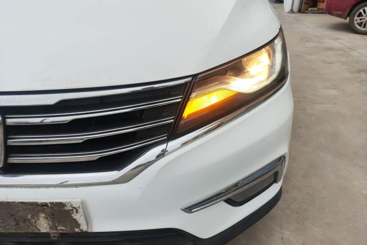 Used Roewe RX5 2018 20T Two-Wheel Drive Manual Internet Smart Edition Left Front Headlight