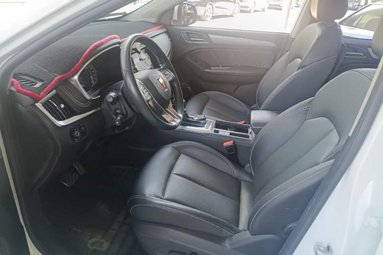 Used Roewe RX5 2018 20T Two-Wheel Drive Automatic Internet Smart Luxury Edition Left Front Seat