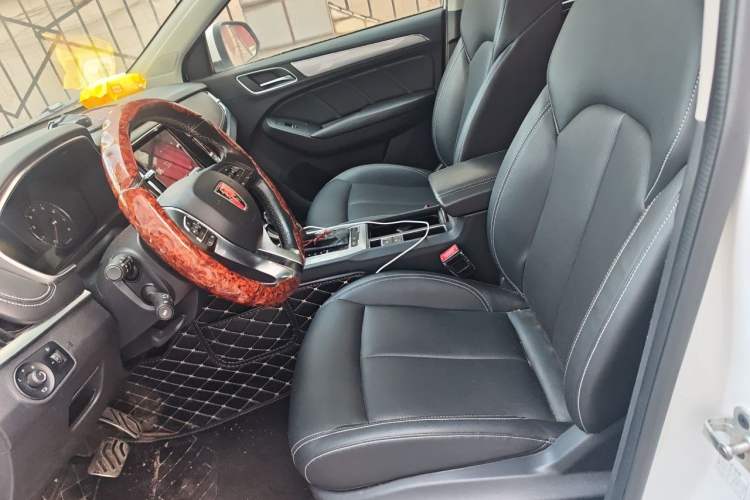 Used Roewe RX5 2018 20T Two-Wheel Drive Automatic Internet Smart Edition Left Front Seat