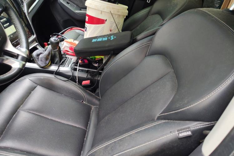 Used Roewe RX5 2018 20T Two-Wheel Drive Manual Internet Elite Edition Left Front Seat