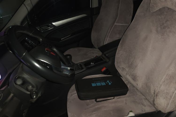 Used Roewe RX5 2018 20T Two-Wheel Drive Manual Flagship Edition Left Front Seat