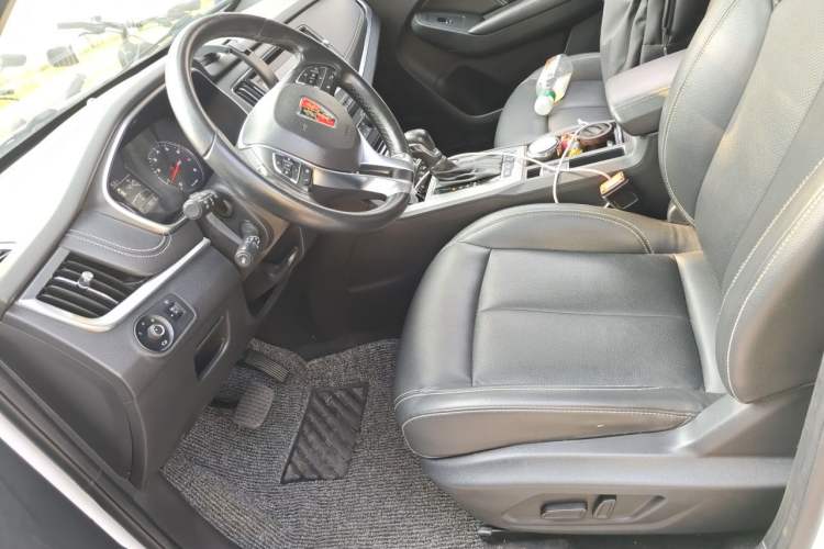 Used Roewe RX5 2018 20T Two-Wheel Drive Automatic Flagship Edition Left Front Seat