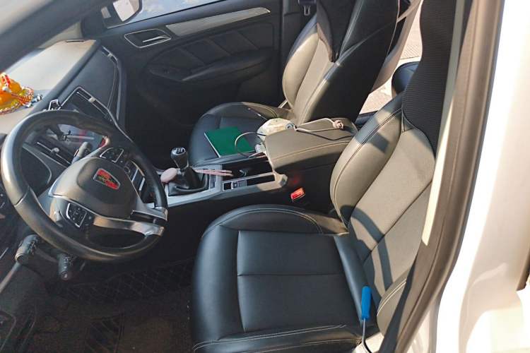 Used Roewe RX5 2018 20T Two-Wheel Drive Manual Internet Smart Edition Left Front Seat