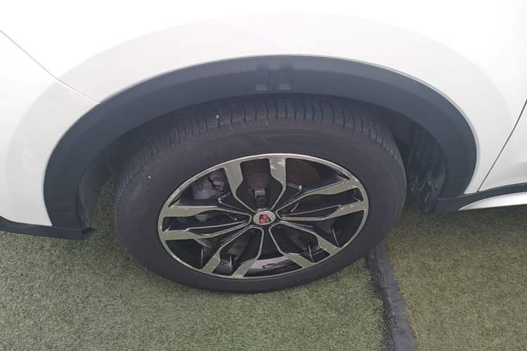 Used Roewe RX5 2018 20T Two-Wheel Drive Automatic Internet Smart Luxury Edition Left Front Wheel Hub