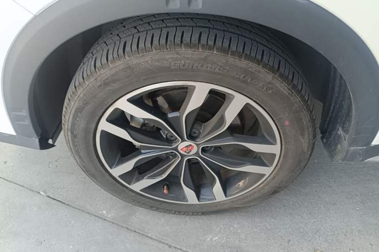 Used Roewe RX5 2018 20T Two-Wheel Drive Automatic Internet Smart Luxury Edition Left Front Wheel Hub