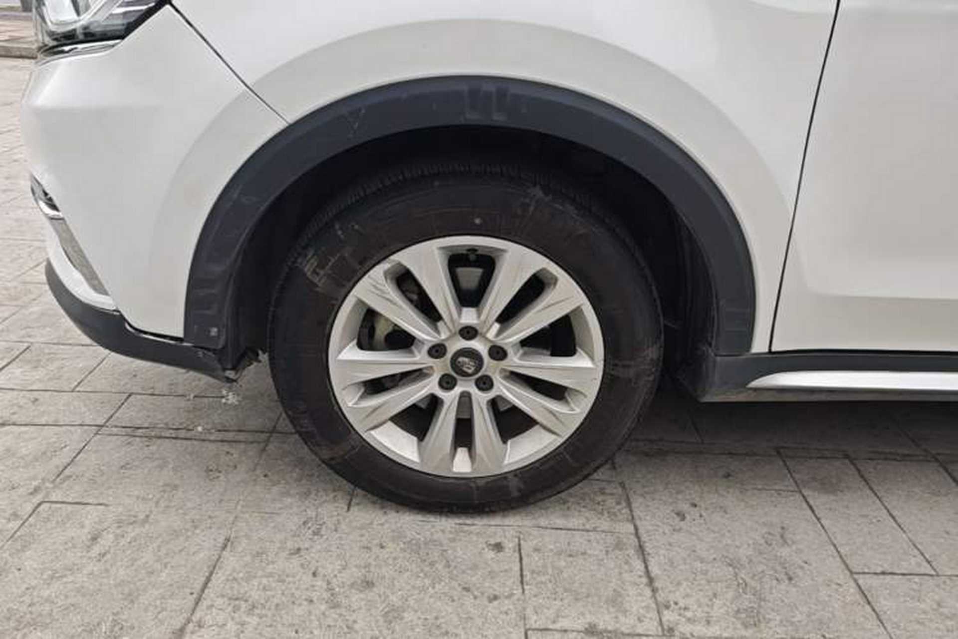 Used Roewe RX5 2018 20T Two-Wheel Drive Automatic Flagship Edition Left Front Wheel Hub