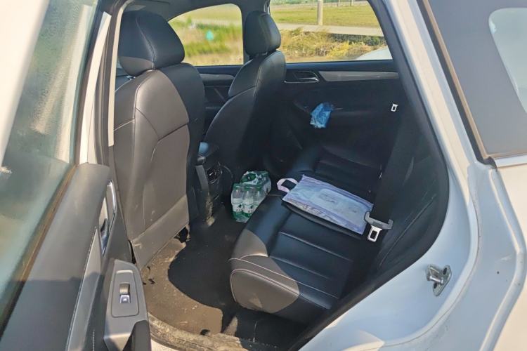 Used Roewe RX5 2018 20T Two-Wheel Drive Manual Flagship Edition Left Rear Seat