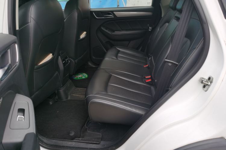Used Roewe RX5 2018 20T Two-Wheel Drive Manual Internet Smart Edition Left Rear Seat