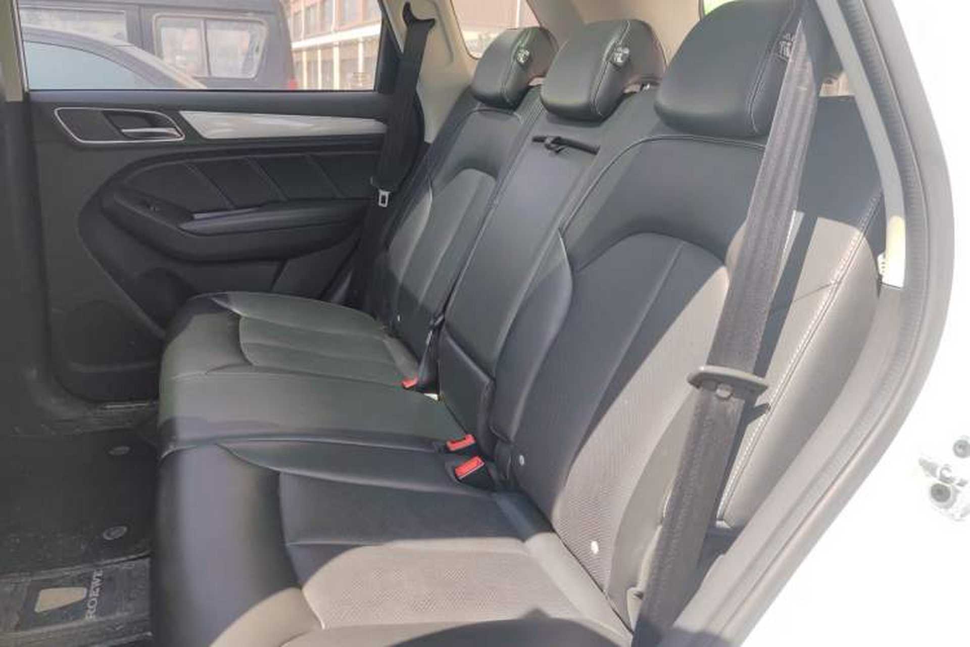 Used Roewe RX5 2018 20T Two-Wheel Drive Automatic Flagship Edition Left Rear Seat