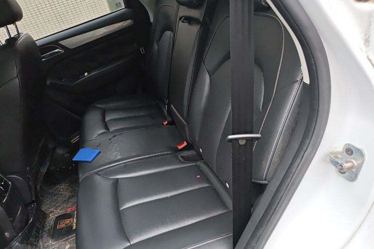 Used Roewe RX5 2018 20T Two-Wheel Drive Manual Flagship Edition Left Rear Seat