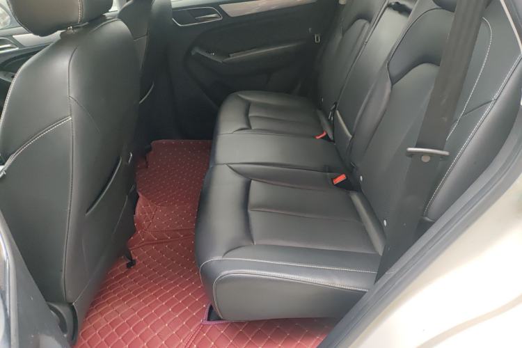 Used Roewe RX5 2018 20T Two-Wheel Drive Manual Internet Smart Edition Left Rear Seat