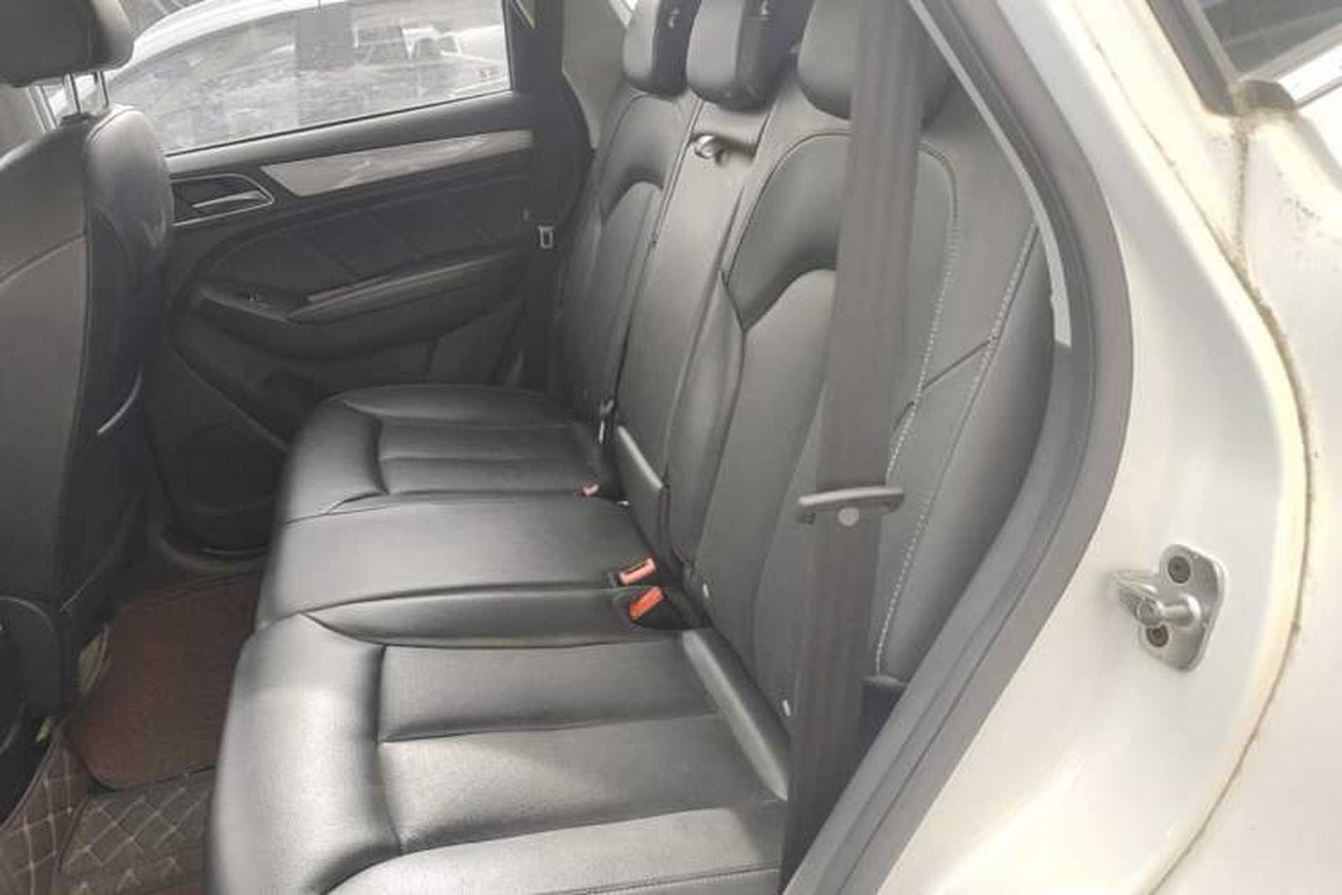Used Roewe RX5 2018 20T Two-Wheel Drive Automatic Internet Smart Edition Left Rear Seat