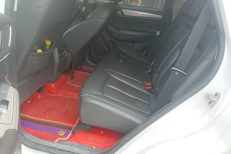 Used Roewe RX5 2018 20T Two-Wheel Drive Automatic Flagship Edition Left Rear Seat