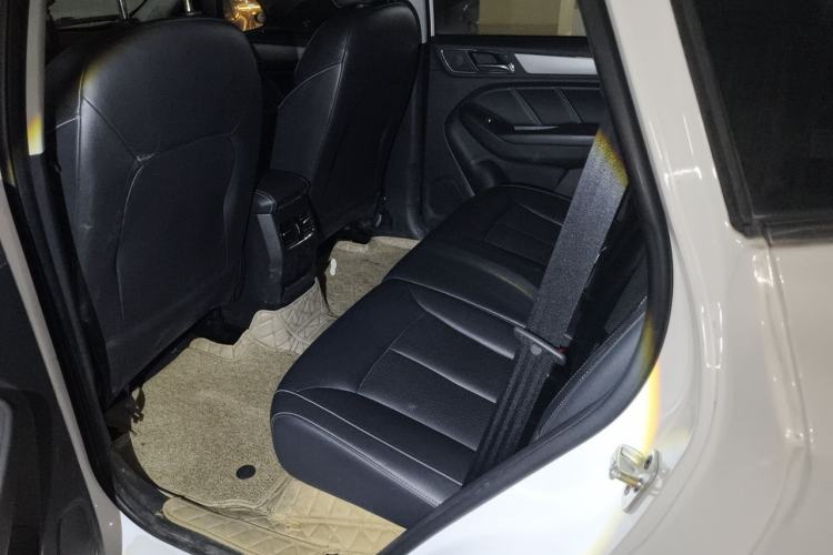 Used Roewe RX5 2018 20T Two-Wheel Drive Manual Flagship Edition Left Rear Seat