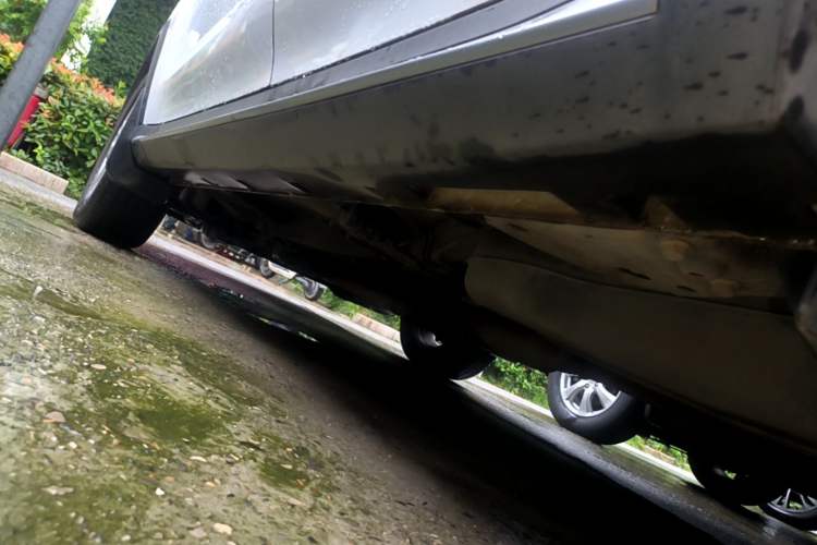 Used Roewe RX5 2018 20T Two-Wheel Drive Automatic Flagship Edition Left Side Sill