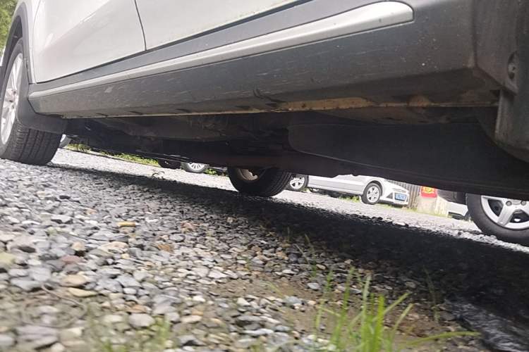Used Roewe RX5 2018 20T Two-Wheel Drive Automatic Flagship Edition Left Side Sill