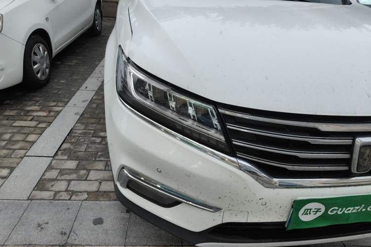 Used Roewe RX5 2018 20T Two-Wheel Drive Automatic Internet Smart Luxury Edition Right Front Headlight