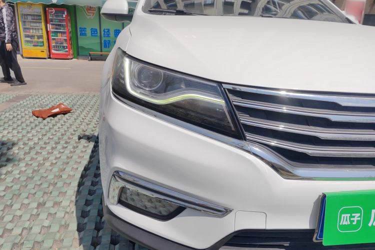 Used Roewe RX5 2018 20T Two-Wheel Drive Automatic Flagship Edition Right Front Headlight