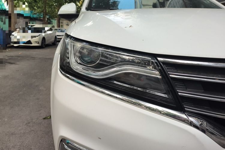 Used Roewe RX5 2018 20T Two-Wheel Drive Manual Flagship Edition Right Front Headlight