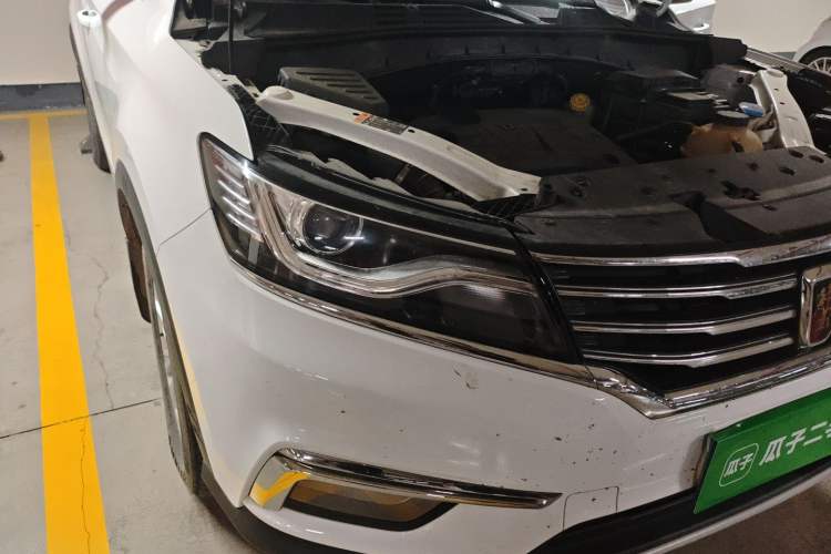 Used Roewe RX5 2018 20T Two-Wheel Drive Manual Flagship Edition Right Front Headlight