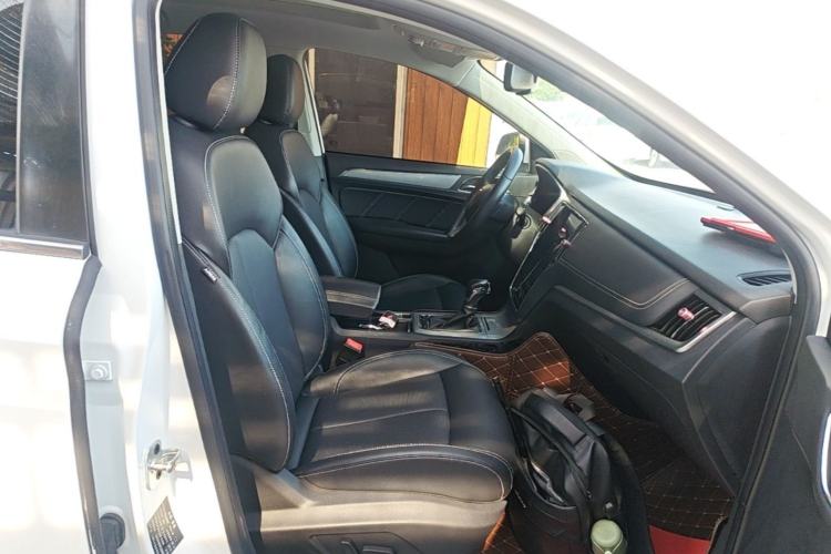 Used Roewe RX5 2018 30T Two-Wheel Drive Automatic Internet Platinum Edition Right Front Seat
