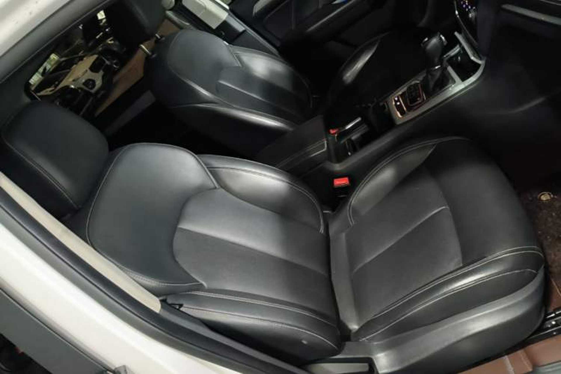 Used Roewe RX5 2018 20T Two-Wheel Drive Automatic Flagship Edition Right Front Seat