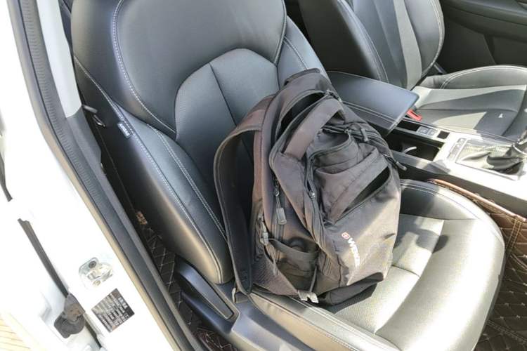 Used Roewe RX5 2018 20T Two-Wheel Drive Automatic Flagship Edition Right Front Seat