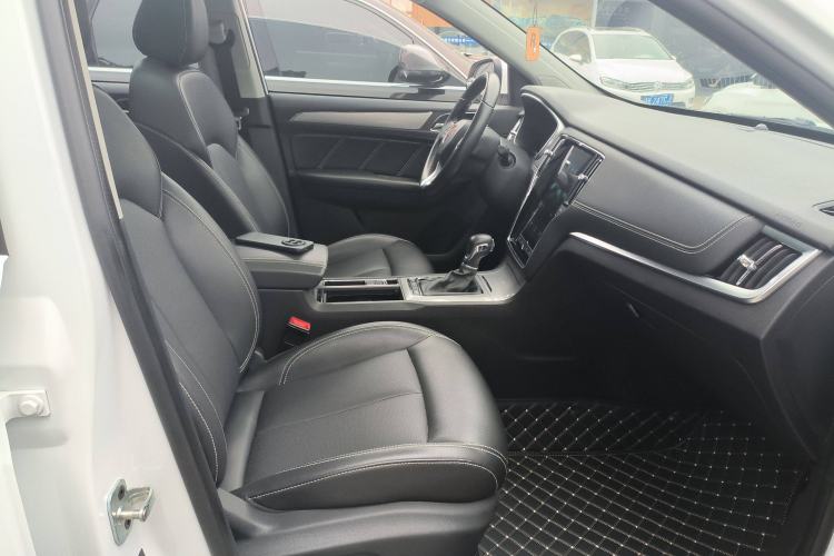 Used Roewe RX5 2018 20T Two-Wheel Drive Automatic Internet Smart Edition Right Front Seat