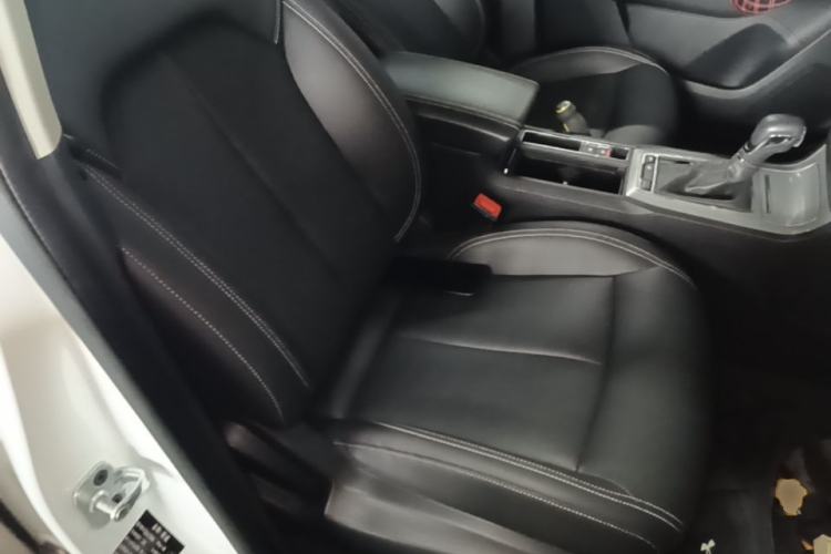Used Roewe RX5 2018 20T Two-Wheel Drive Automatic Flagship Edition Right Front Seat