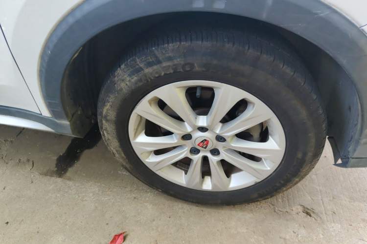 Used Roewe RX5 2018 20T Two-Wheel Drive Manual Flagship Edition Right Front Wheel Hub