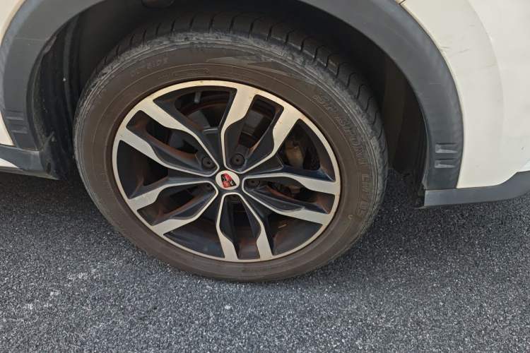 Used Roewe RX5 2018 20T Two-Wheel Drive Automatic Internet Smart Luxury Edition Right Front Wheel Hub