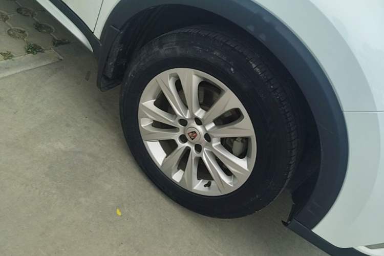 Used Roewe RX5 2018 20T Two-Wheel Drive Manual Flagship Edition Right Front Wheel Hub