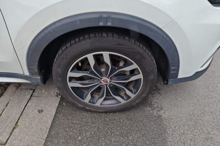 Used Roewe RX5 2018 20T Two-Wheel Drive Manual Internet Elite Edition Right Front Wheel Hub