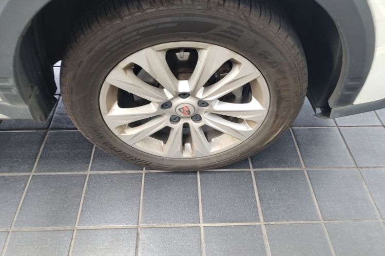 Used Roewe RX5 2018 20T Two-Wheel Drive Automatic Flagship Edition Right Front Wheel Hub