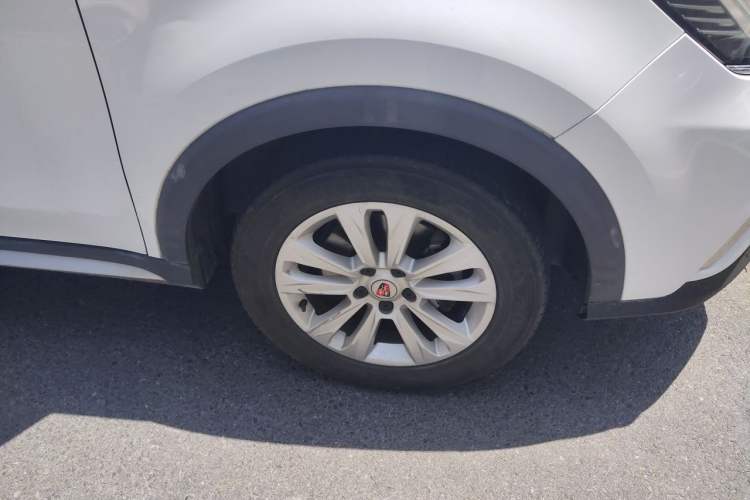 Used Roewe RX5 2018 20T Two-Wheel Drive Automatic Flagship Edition Right Front Wheel Hub