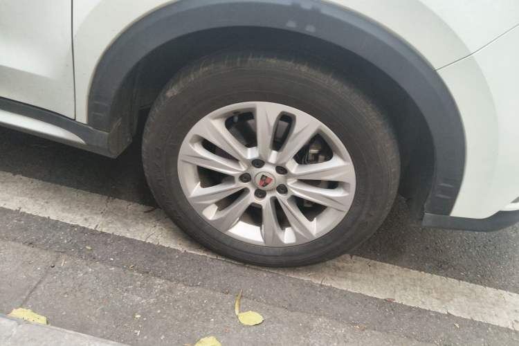 Used Roewe RX5 2018 20T Two-Wheel Drive Automatic Flagship Edition Right Front Wheel Hub