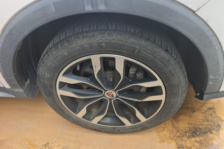 Used Roewe RX5 2018 20T Two-Wheel Drive Manual Internet Elite Edition Right Front Wheel Hub