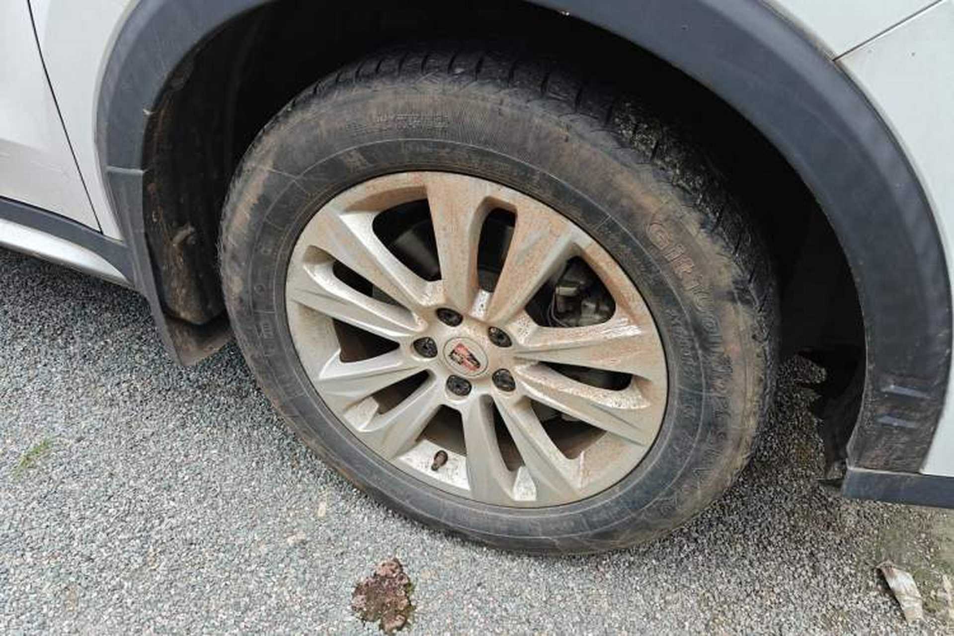 Used Roewe RX5 2018 20T Two-Wheel Drive Manual Flagship Edition Right Front Wheel Hub