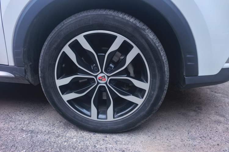 Used Roewe RX5 2018 20T Two-Wheel Drive Manual Internet Elite Edition Right Front Wheel Hub
