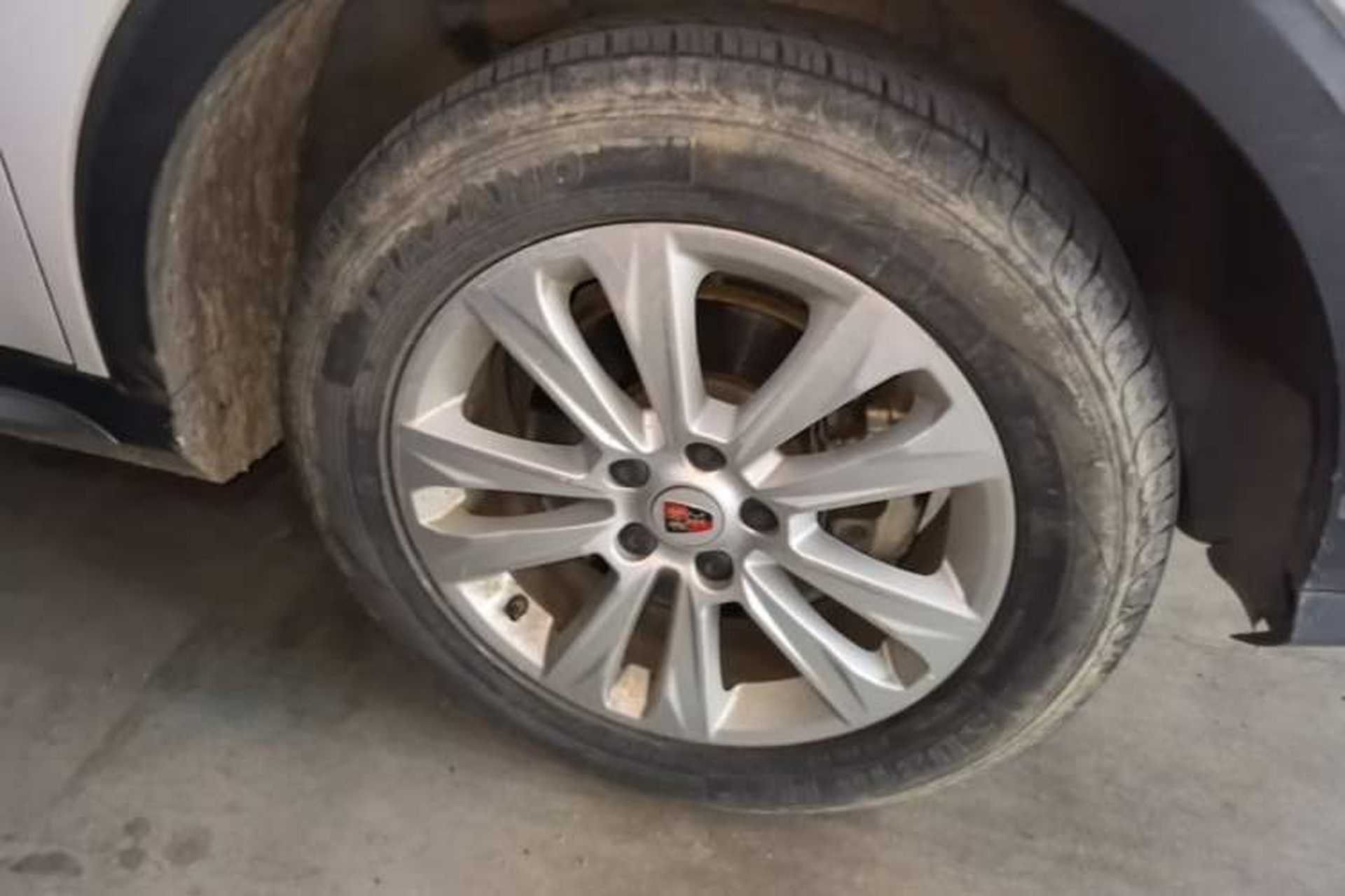 Used Roewe RX5 2018 20T Two-Wheel Drive Automatic Flagship Edition Right Front Wheel Hub